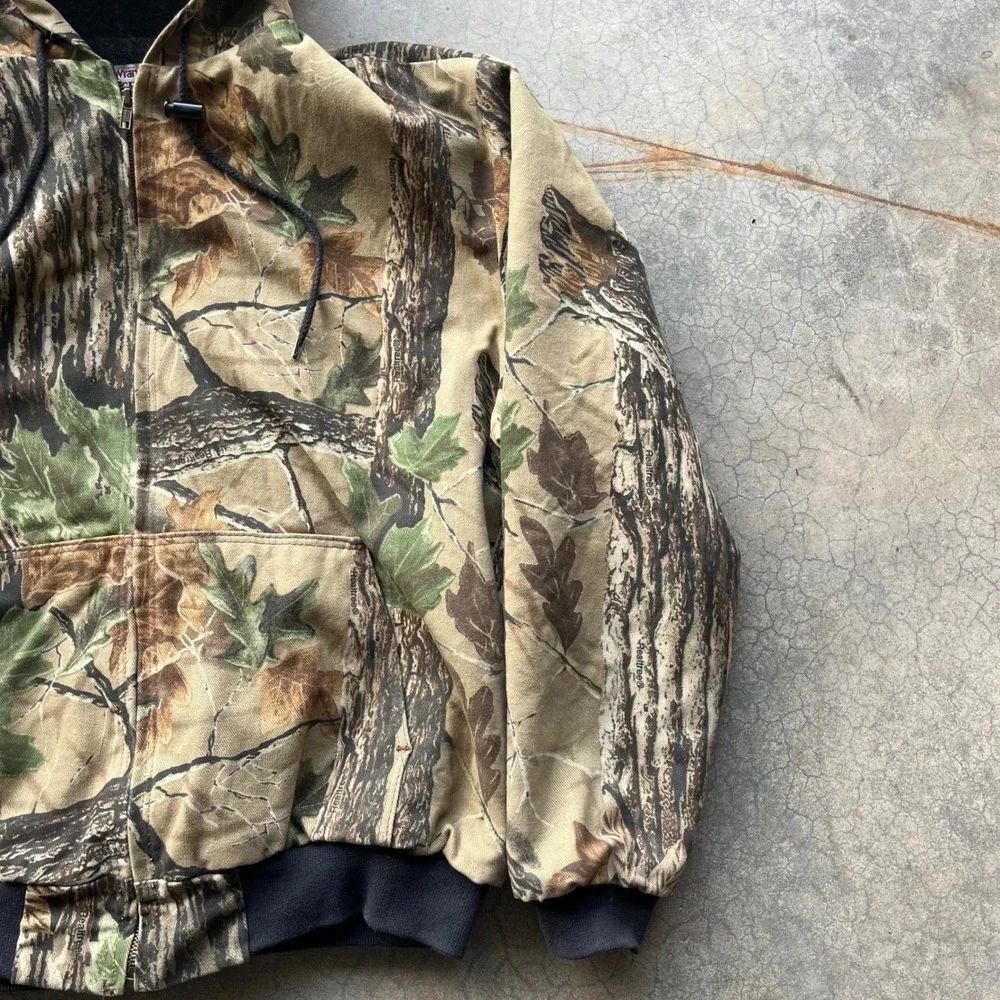 Wrangler Rugged Wear Realtree Camo Hooded Jacket Mens Large Made in USA Zip Up